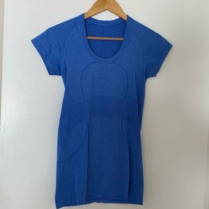 Lululemon Swiftly Tech Short Sleeve Blue Size 6
